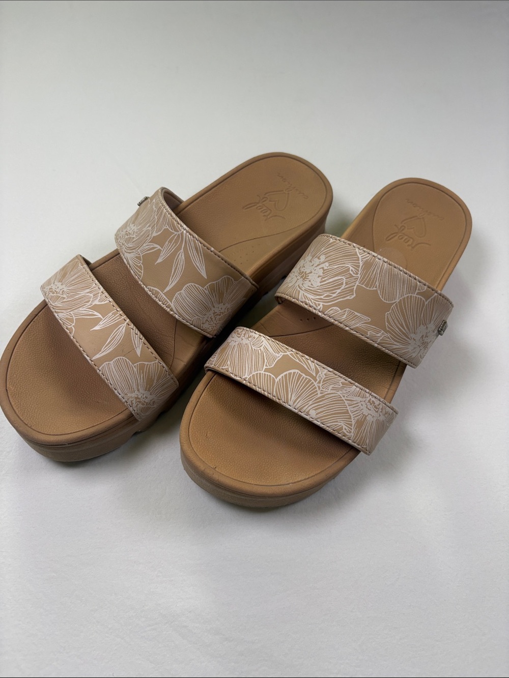 Reef Women's Dual-Strap Tan Floral Slide Sandals